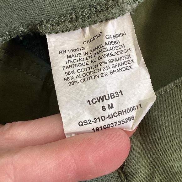 Lee Regular Fit Midrise Bermuda Shorts Olive Green Elastic Waist Women's Size 6 - Picture 3 of 8